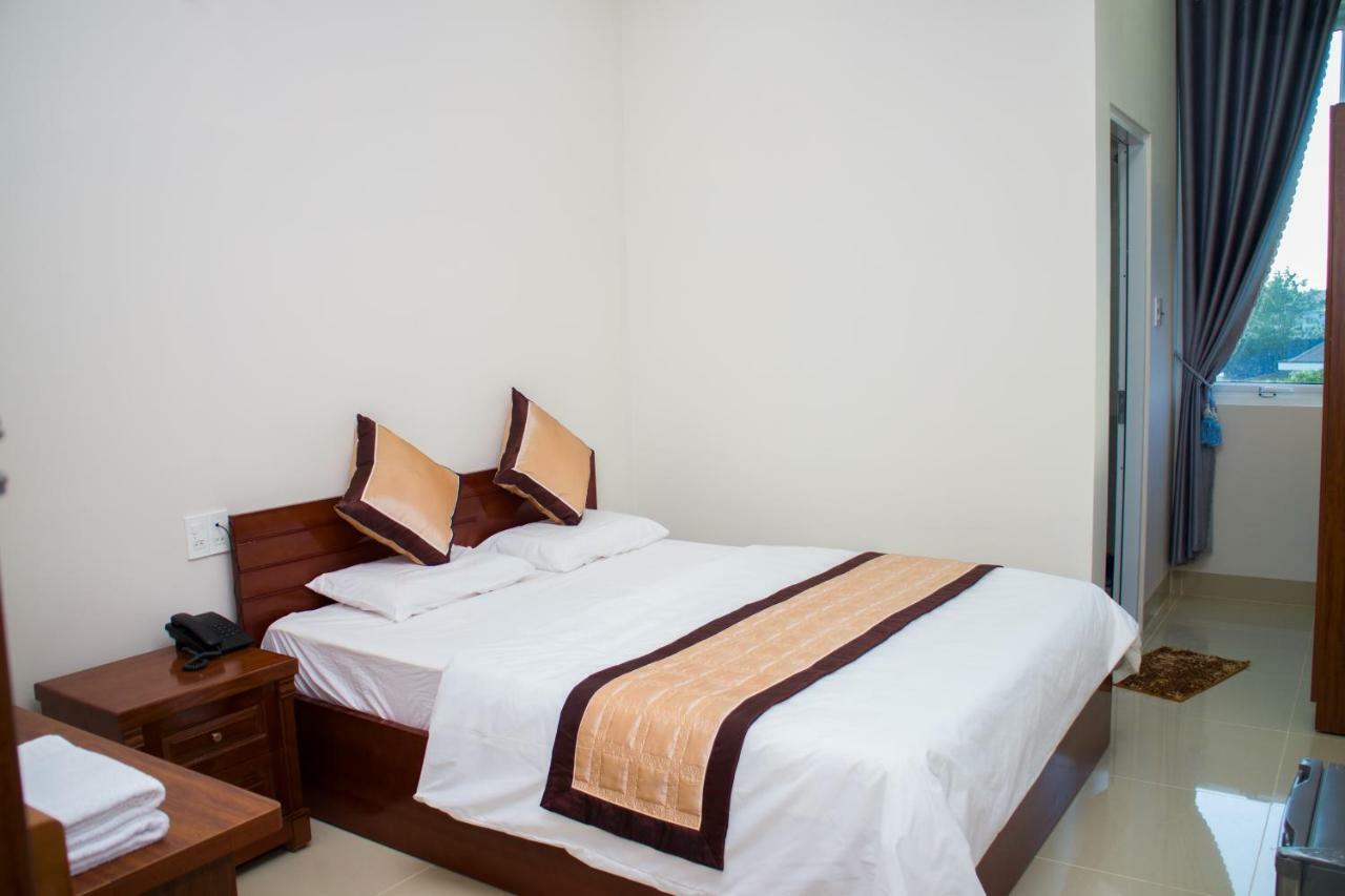 Hotel Nguyên Phước Pleiku Ngoại thất bức ảnh